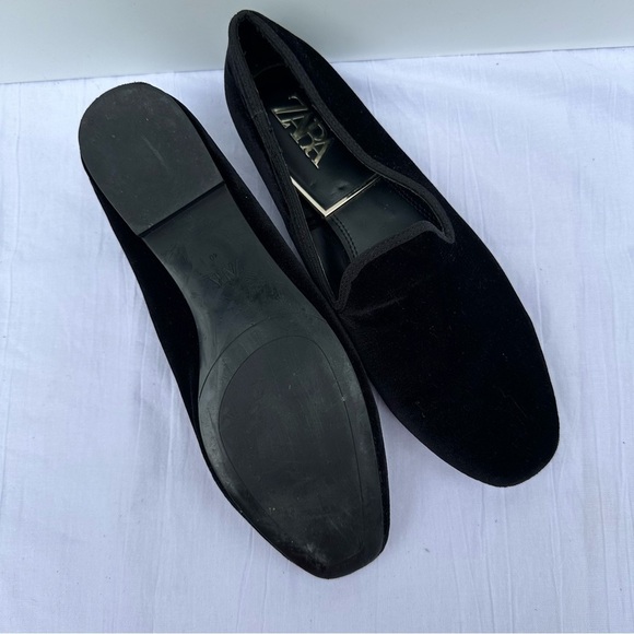 Zara Women’s Black Velvet Loafers - Picture 3 of 8